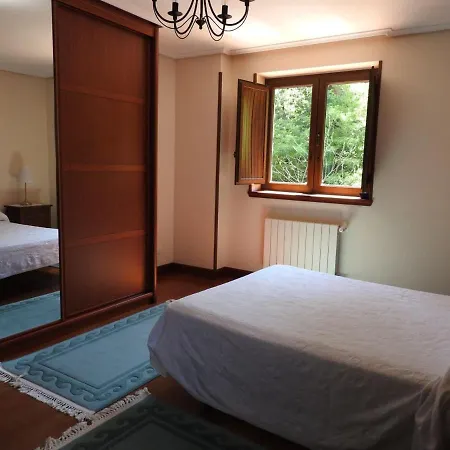 Casa Torre De Guriezo El Puente (Cantabria)